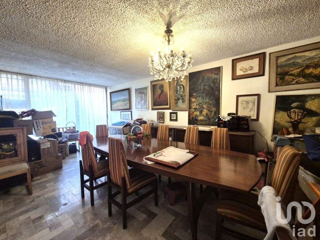 Casa para Remodelar en la Colonia del Valle Sur