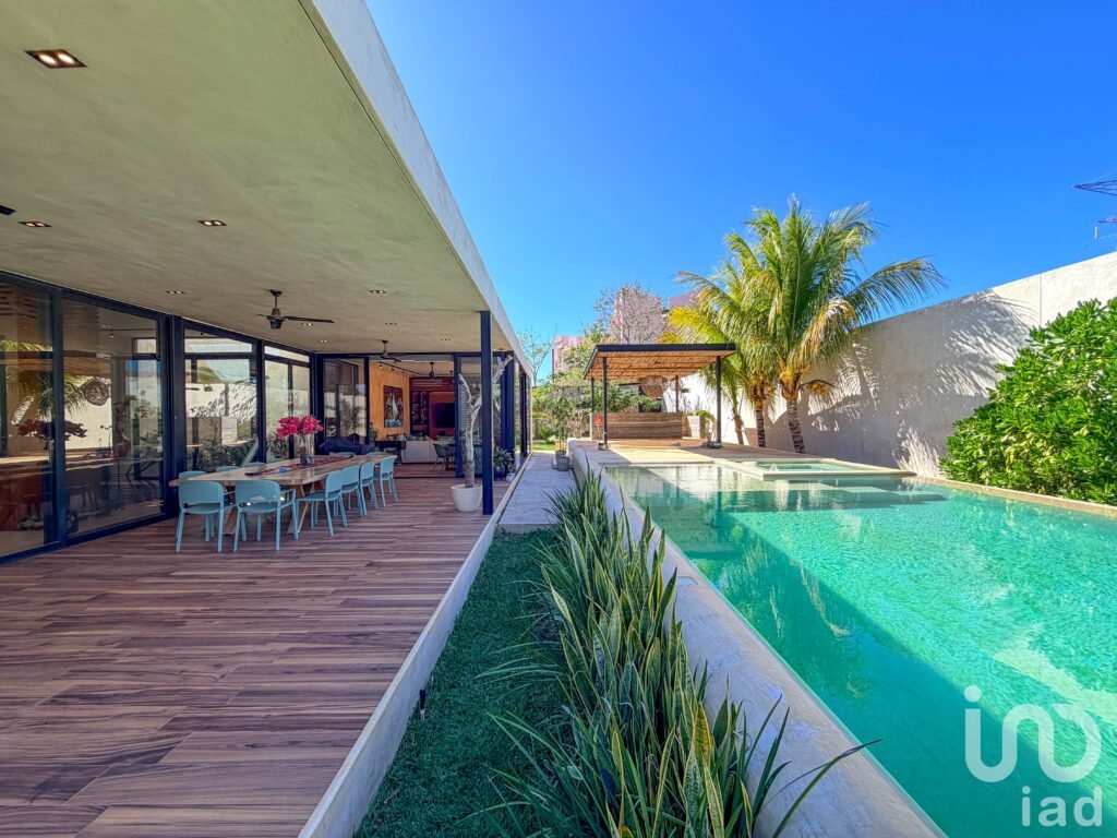 CASA EN VENTA DE UN SOLO NIVEL EN SANTA GERTRUDIS COPÓ, CON UN GRAN TERRERO