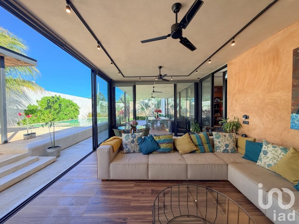 CASA EN VENTA DE UN SOLO NIVEL EN SANTA GERTRUDIS COPÓ, CON UN GRAN TERRERO