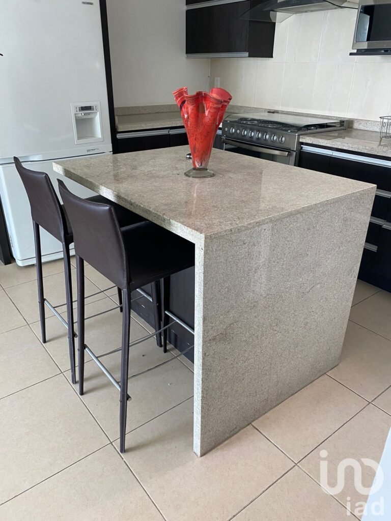 RENTA DE DEPARTAMENTO AMUEBLADO EN LOMAS DE ANGELOPOLIS II