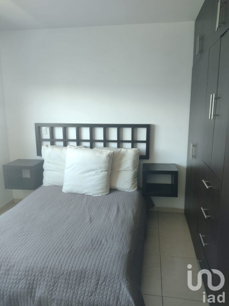 RENTA DE DEPARTAMENTO AMUEBLADO EN LOMAS DE ANGELOPOLIS II