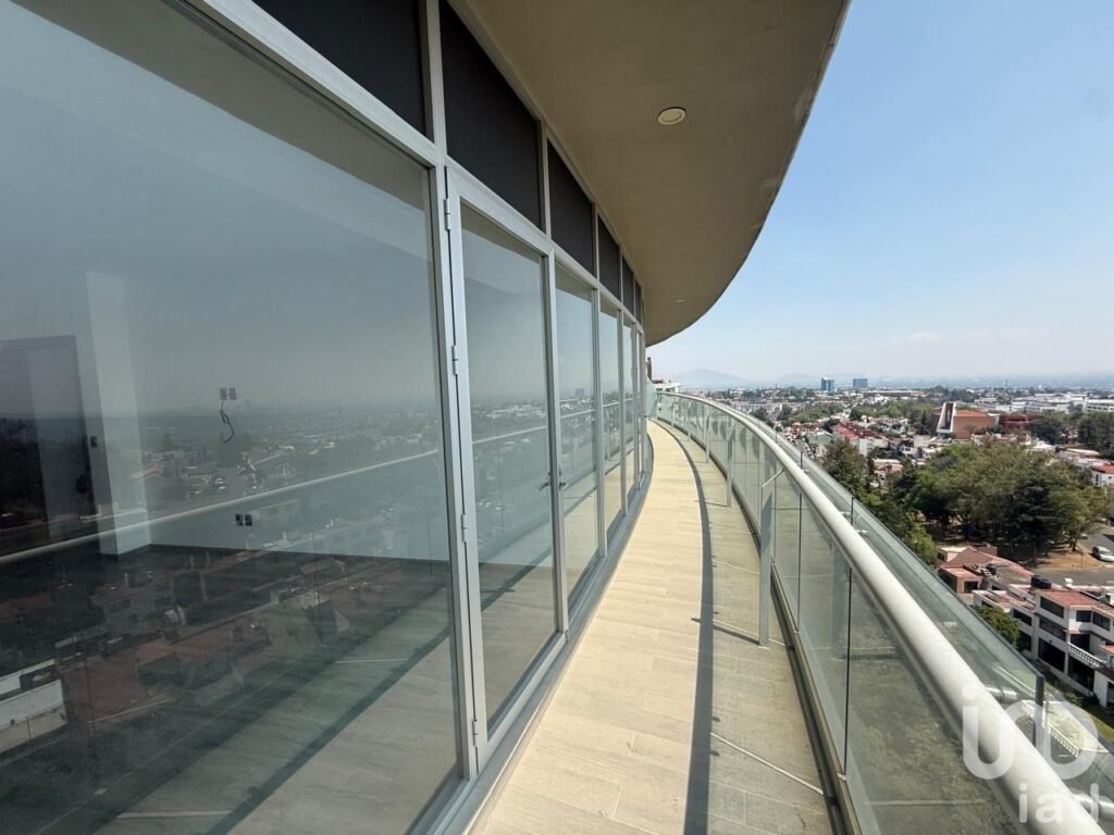 RESIDENCIAL, BOSQUES DE LOMAS VERDES