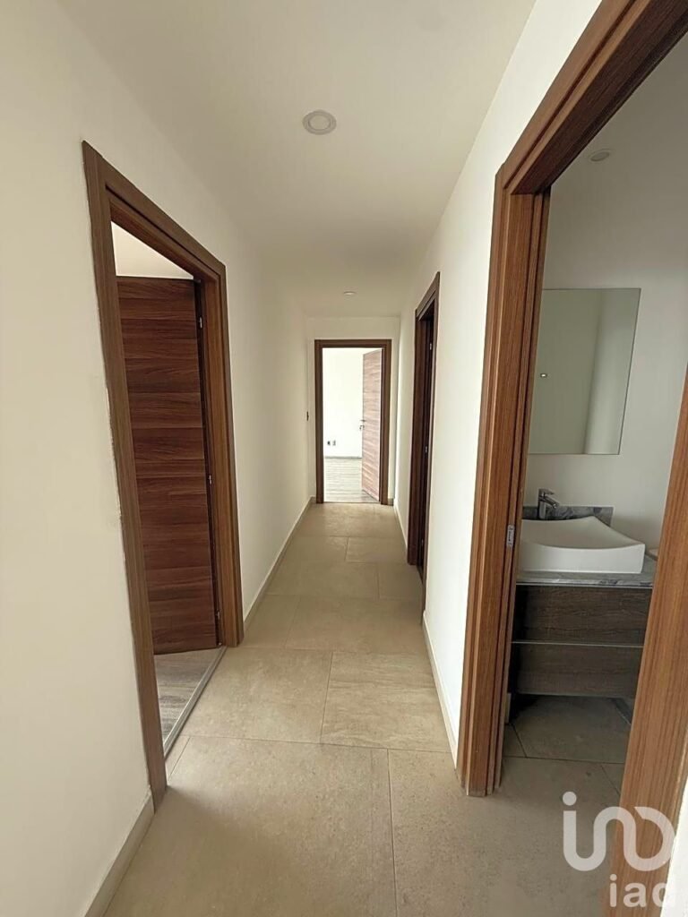 RESIDENCIAL, BOSQUES DE LOMAS VERDES