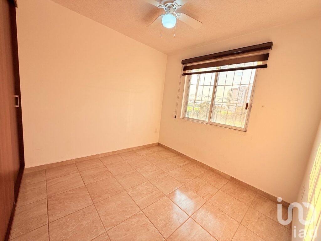 Casa en Venta en Fracc Los Sauces. ¡¡Lista para habitar!!