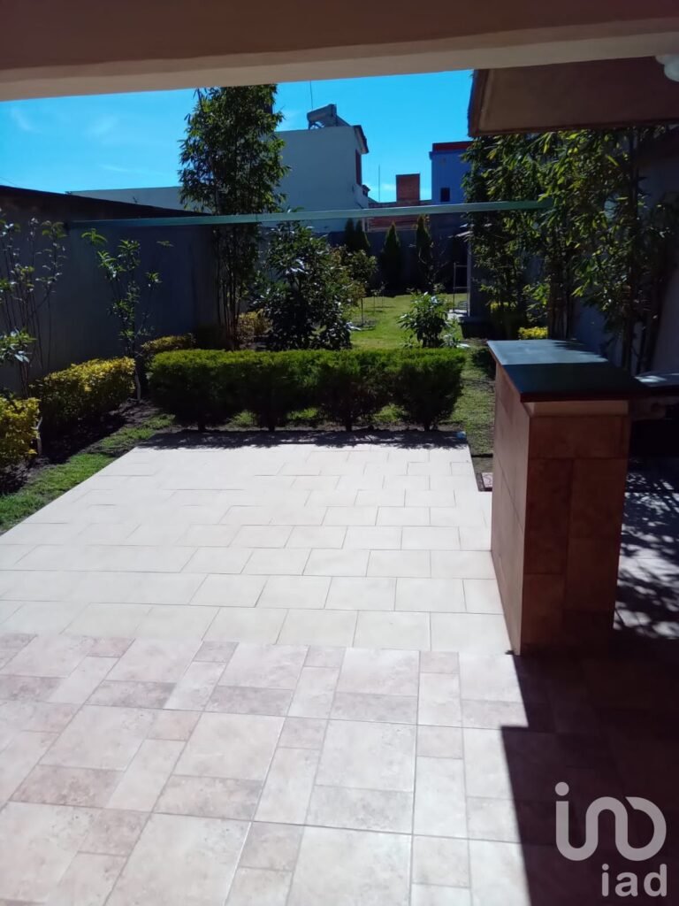En venta terreno habitacional en lomas de san francisco tepojaco en privada con seguridad