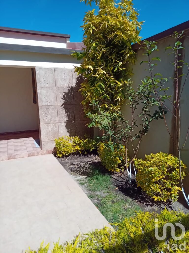 En venta terreno habitacional en lomas de san francisco tepojaco en privada con seguridad