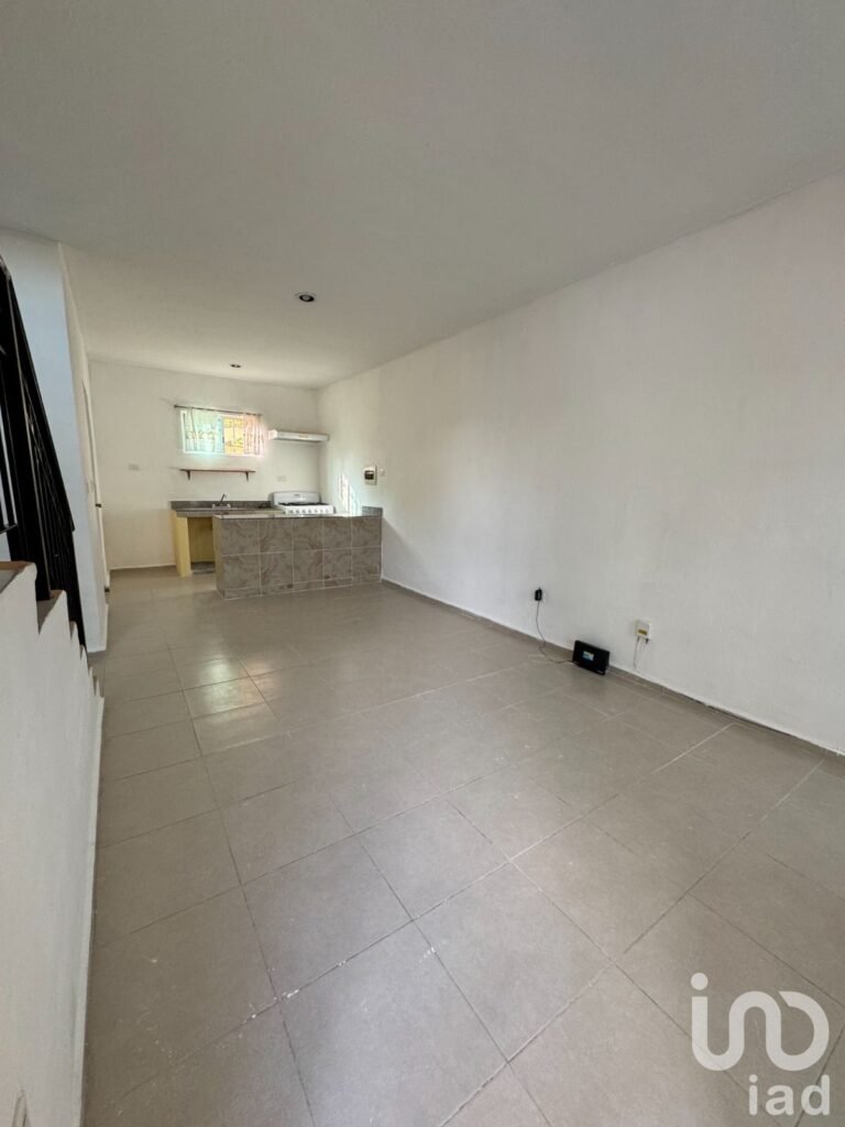 VENDO CASA RESIDENCIAL MARSELLA, PLAYA DEL CARMEN, Q. ROO
