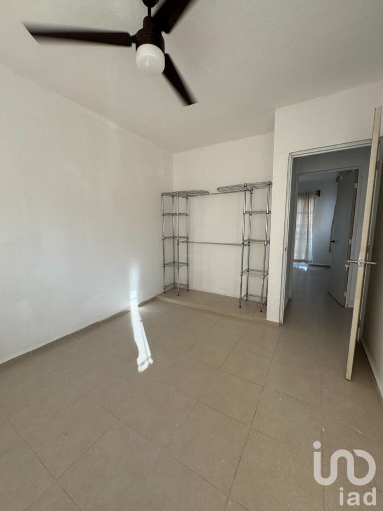 VENDO CASA RESIDENCIAL MARSELLA, PLAYA DEL CARMEN, Q. ROO