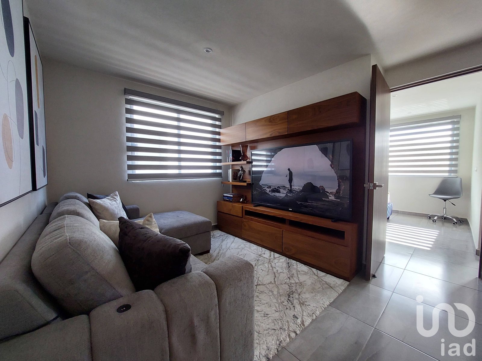 CASA EN VENTA LOMAS DE ANGELOPOLIS III CON PISCINA Y AMENIDADES