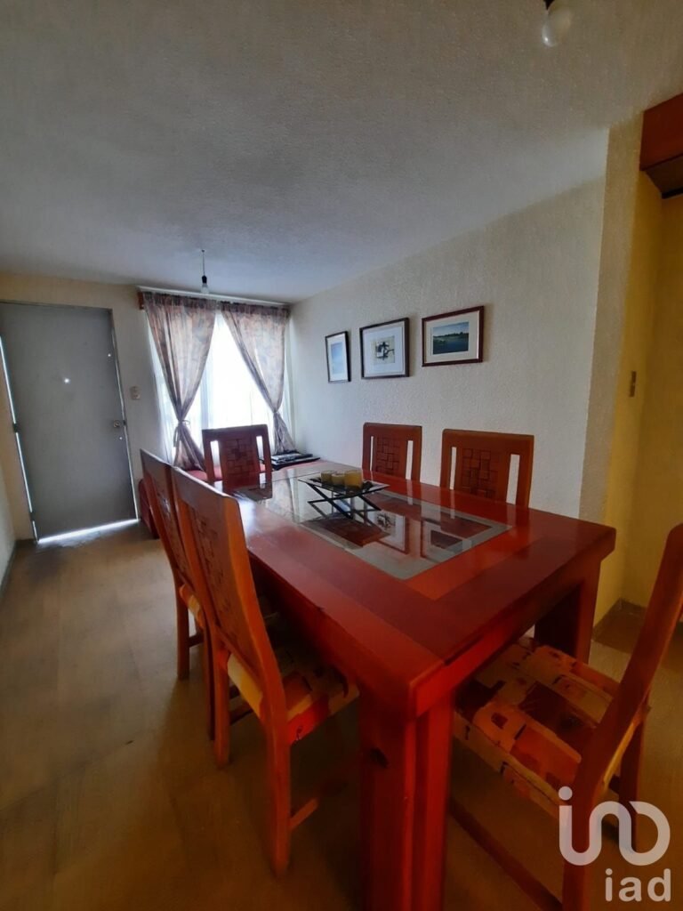 Casa en Venta en Los Heroes III Toluca México