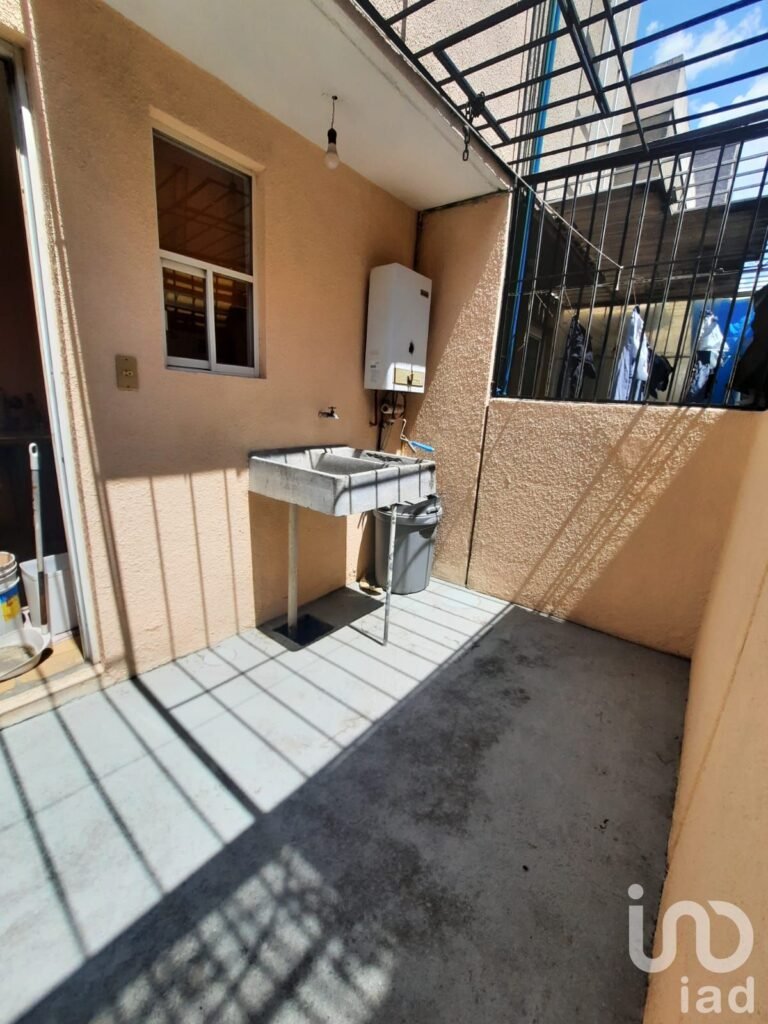 Casa en Venta en Los Heroes III Toluca México