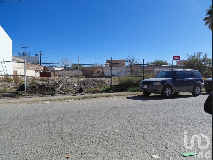 TERRENO EN VENTA A MINUTOS DE AVENIDAS PRINCIPALES LOPEZ MATEOS, INSURGENTES - 2346079 terreno en venta terreno en venta a minutos de avenidas principales lopez mateos insurgentes 292454