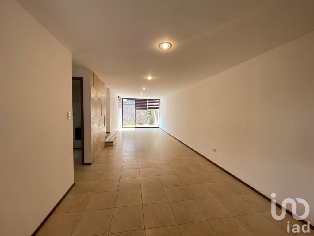 Casa de 3 recámaras en renta en Jardines de las Lomas, Cascatta, Lomas de Angelópolis