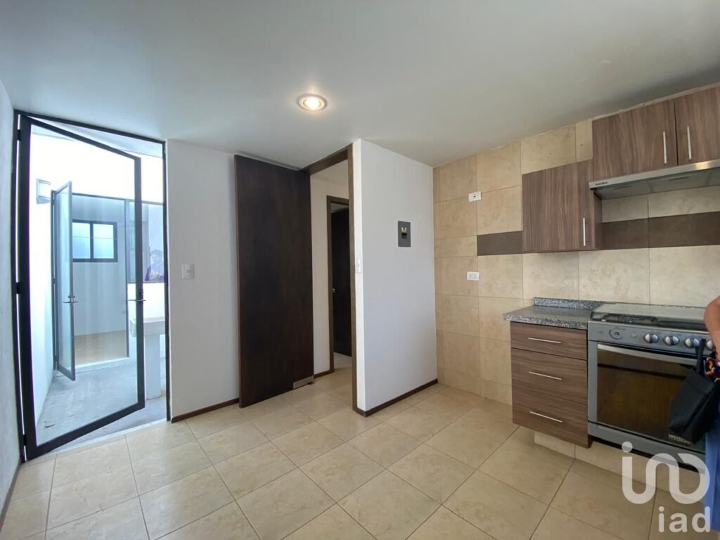 Casa de 3 recámaras en renta en Jardines de las Lomas, Cascatta, Lomas de Angelópolis