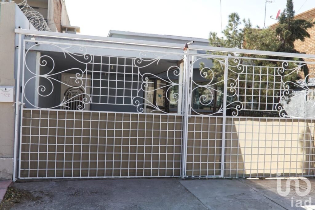 SE RENTA CASA EN COLONIA LOS NOGALES CIUDAD JUAREZ CHIHUAHUA