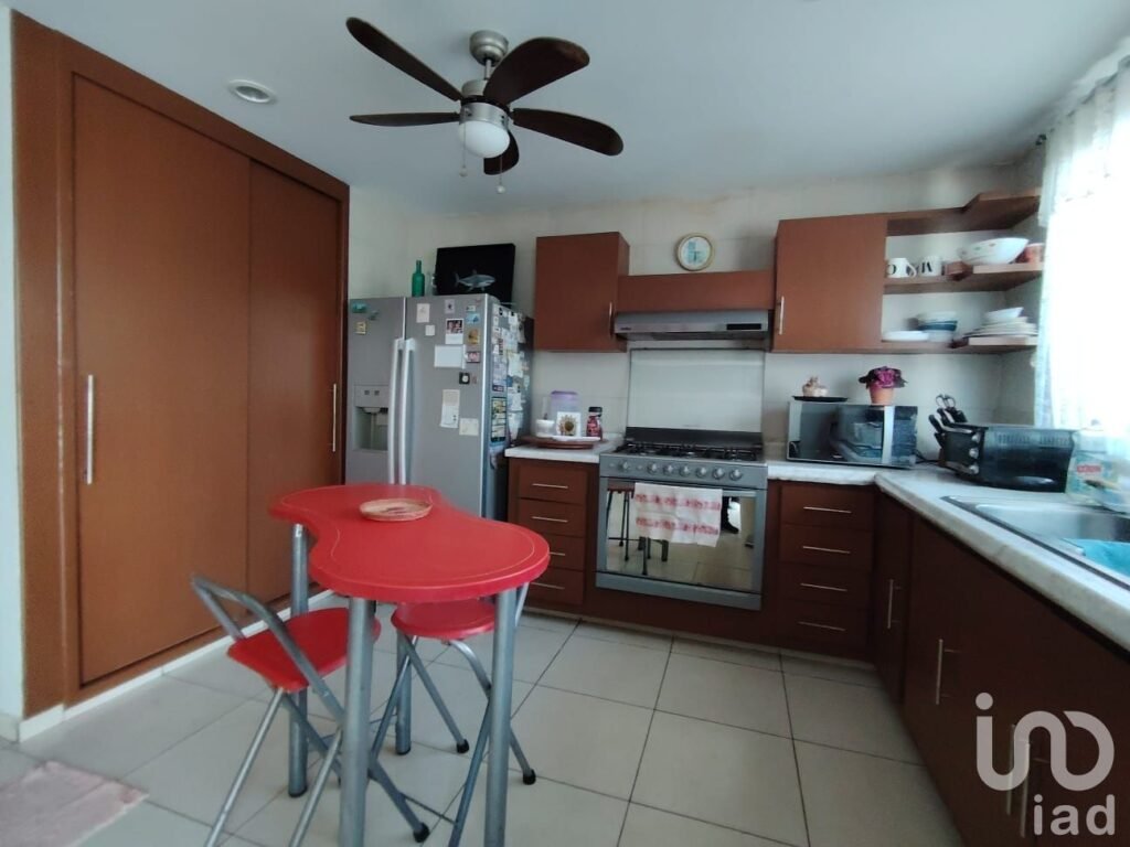 CASA EN VENTA EN LOMAS DEL SOL