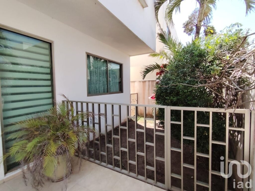 CASA EN VENTA EN LOMAS DEL SOL