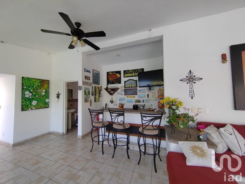 Casa en Cocoyoc con terreno amplio y entorno tranquilo