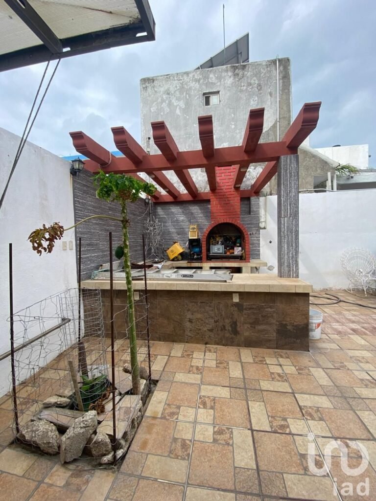 CASA EN VENTA EN COL MANUEL R DIAZ CIUDAD MADERO TAMAULIPAS