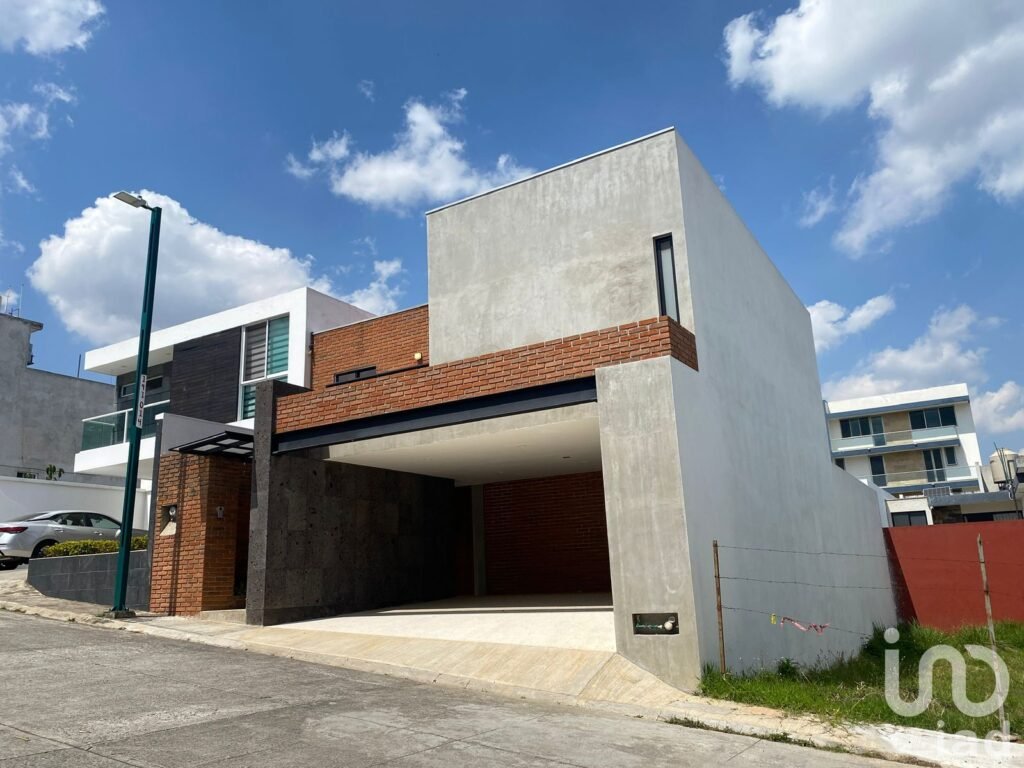 CASA EN VENTA EN FRACCIONAMIENTO LAS PALOMAS, XALAPA.VERACRUZ