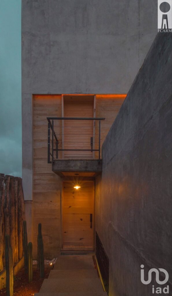 CASA AMUEBLADA EN RENTA