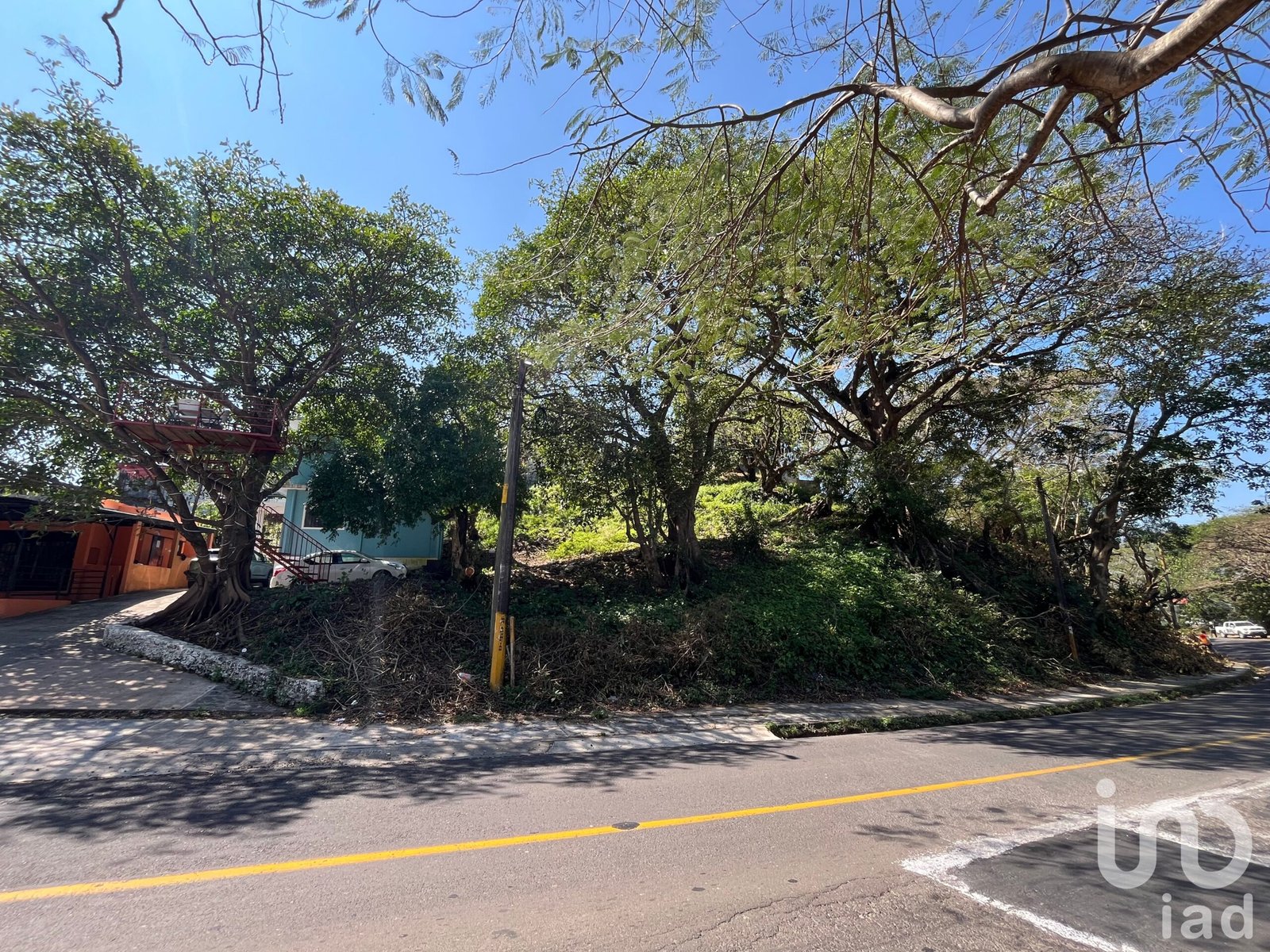 Terreno 3,835 m2 con restaurante y potencial turístico en Santiago Tuxtla, Veracruz