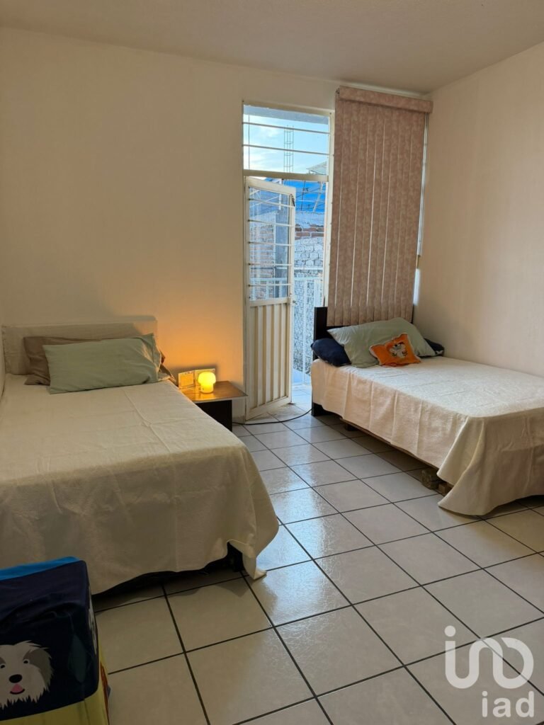 CASA EN VENTA EN AMPLIACION RAYON MORELIA