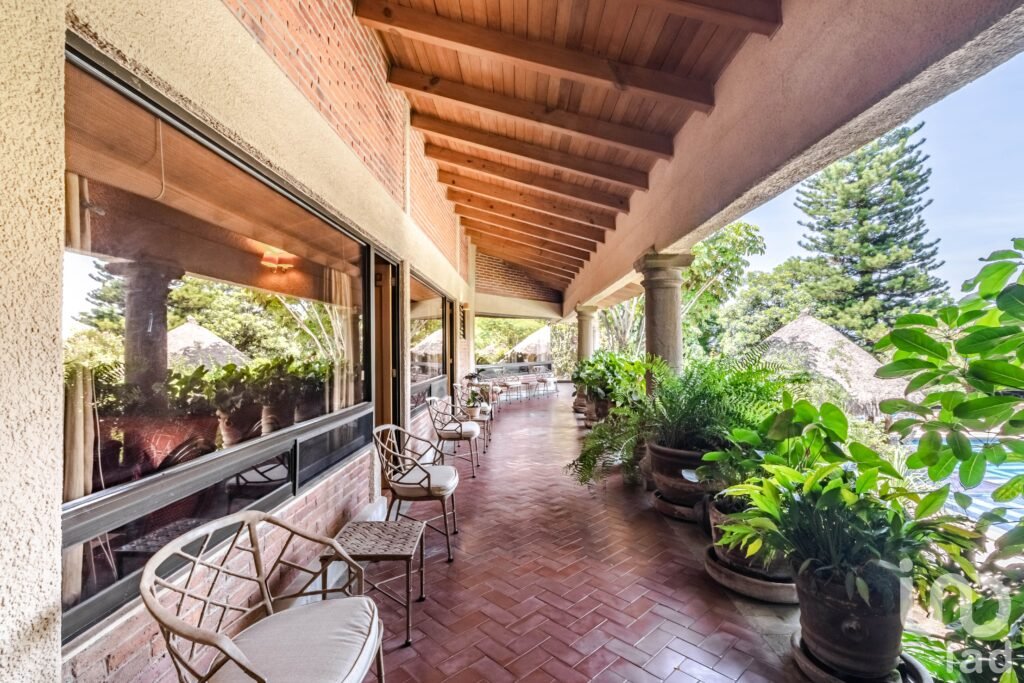 Exclusiva Residencia En Venta En Limoneros, Cuernavaca, Morelos