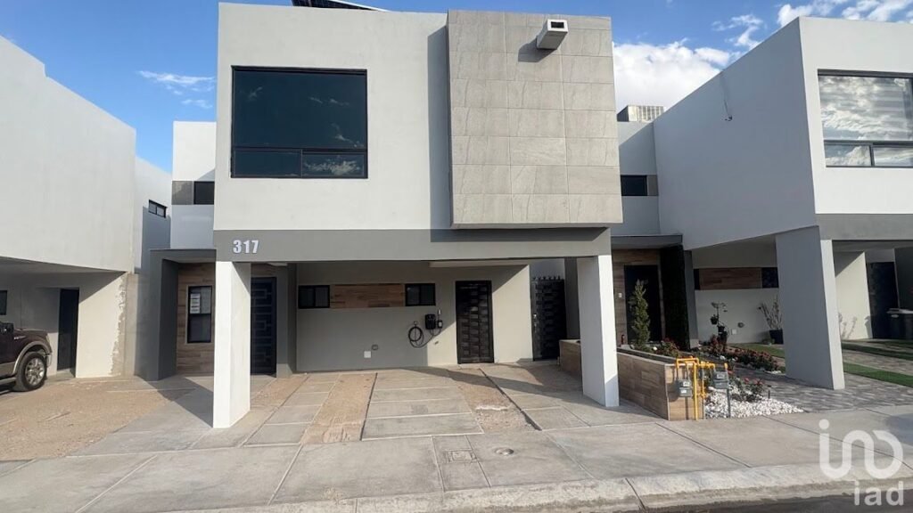 Renta casa Frac Benevento Residencial