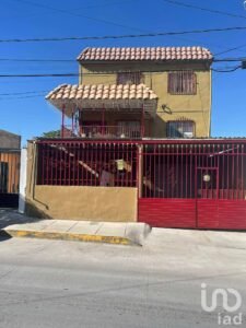 CASA EN VENTA BLVD ZARAGOZA CASA EN VENTA BLVD ZARAGOZA