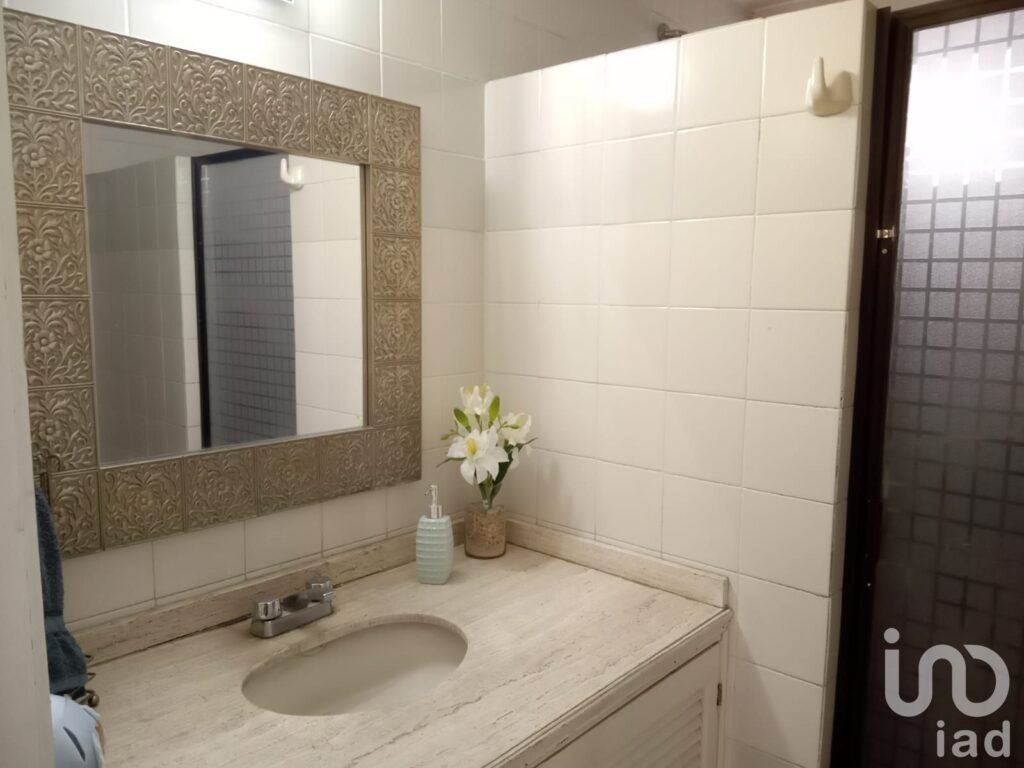 Casa en RENTA para Oficinas o Consultorios en Av, Cordillera de Arakán, Lomas 4ta. SLP