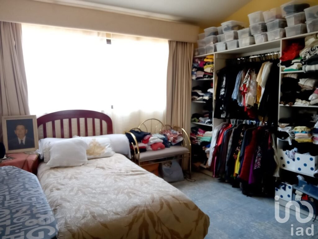 Casa en RENTA para Oficinas o Consultorios en Av, Cordillera de Arakán, Lomas 4ta. SLP