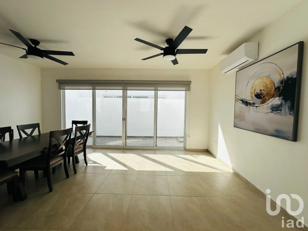 CASA EN RENTA - CANCÚN