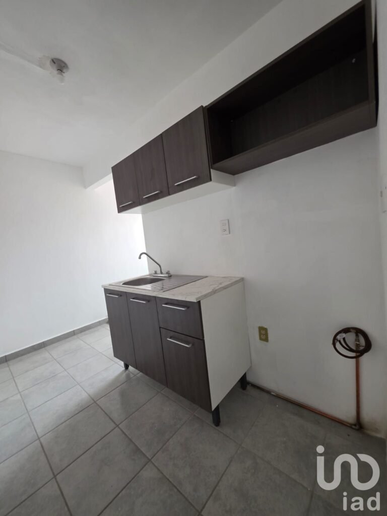 DEPARTAMENTO RECIEN REMODELADO EN TEOPANZOLCO