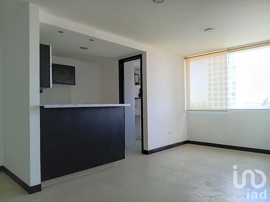 DEPARTAMENTO EN RENTA, SOBRE ATLIXCÁYOTL EN SAN MARTINITO