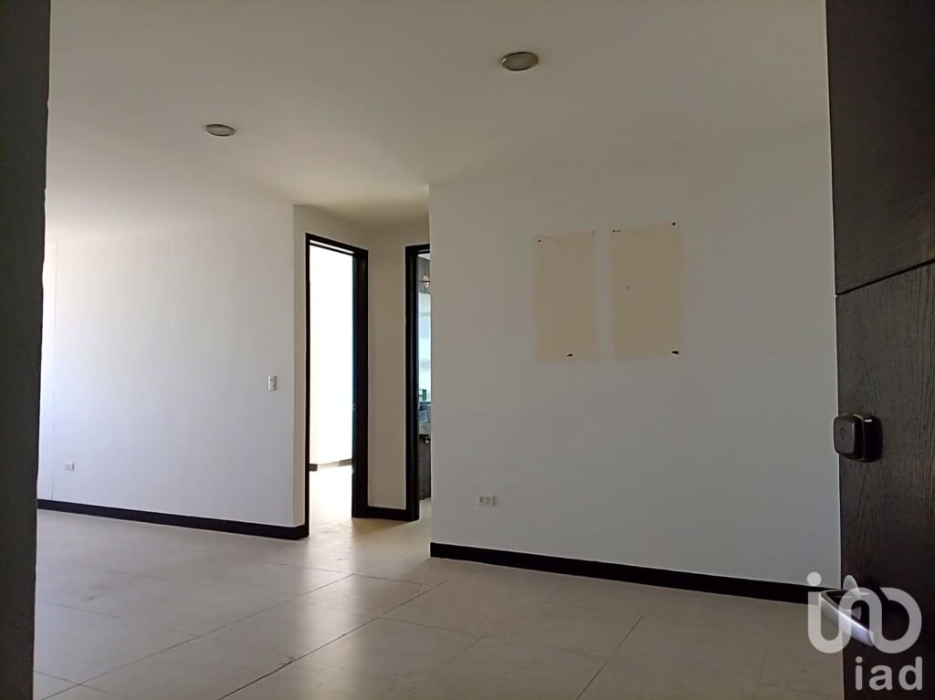 DEPARTAMENTO EN RENTA, SOBRE ATLIXCÁYOTL EN SAN MARTINITO