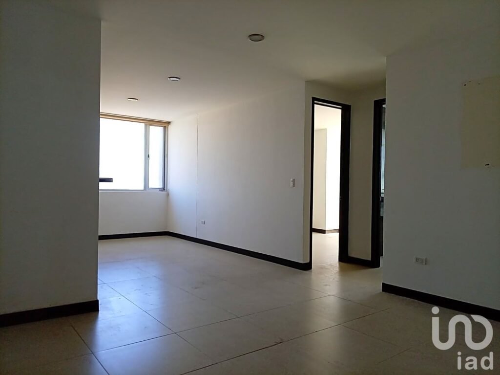 DEPARTAMENTO EN RENTA, SOBRE ATLIXCÁYOTL EN SAN MARTINITO