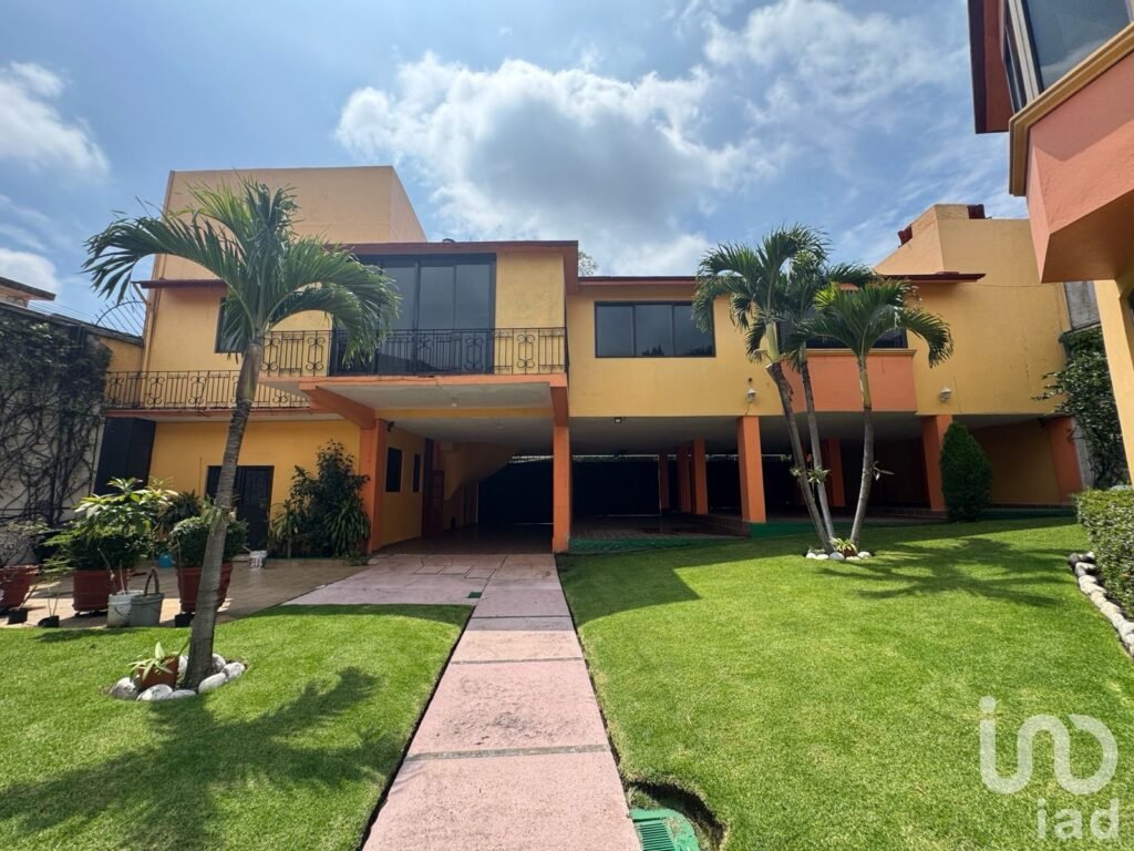 Casa en condominio en venta, en Cuernavaca, Doble seguridad, Provincias del Canadá