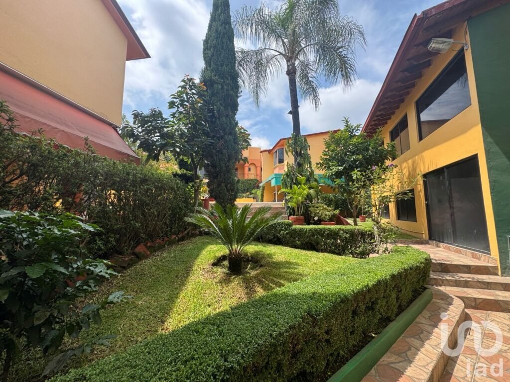 Casa en condominio en venta, en Cuernavaca, Doble seguridad, Provincias del Canadá