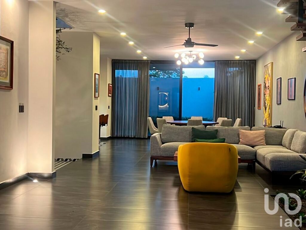 Casa en Venta Alta Gama. Fraccionamiento Privado. Opcional amueblada