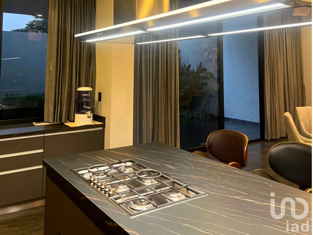 Casa en Venta Alta Gama. Fraccionamiento Privado. Opcional amueblada