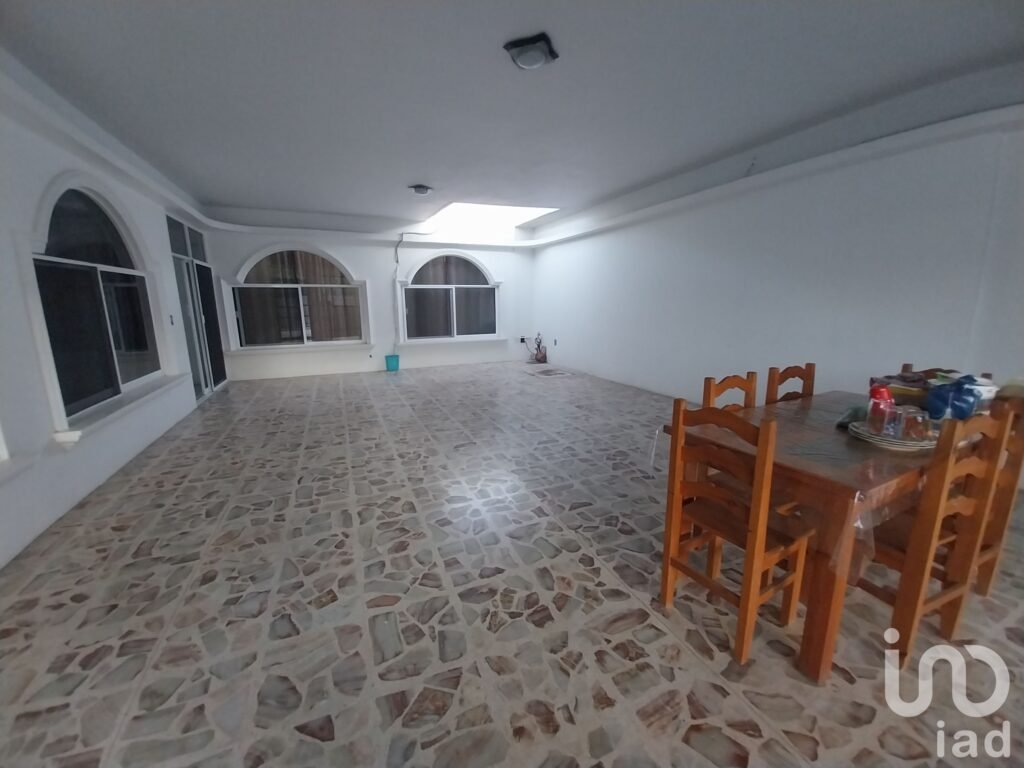 CASA EN VENTA EN EL CENTRO DE SAN BARTOLO COYOTEPEC, OAXACA.