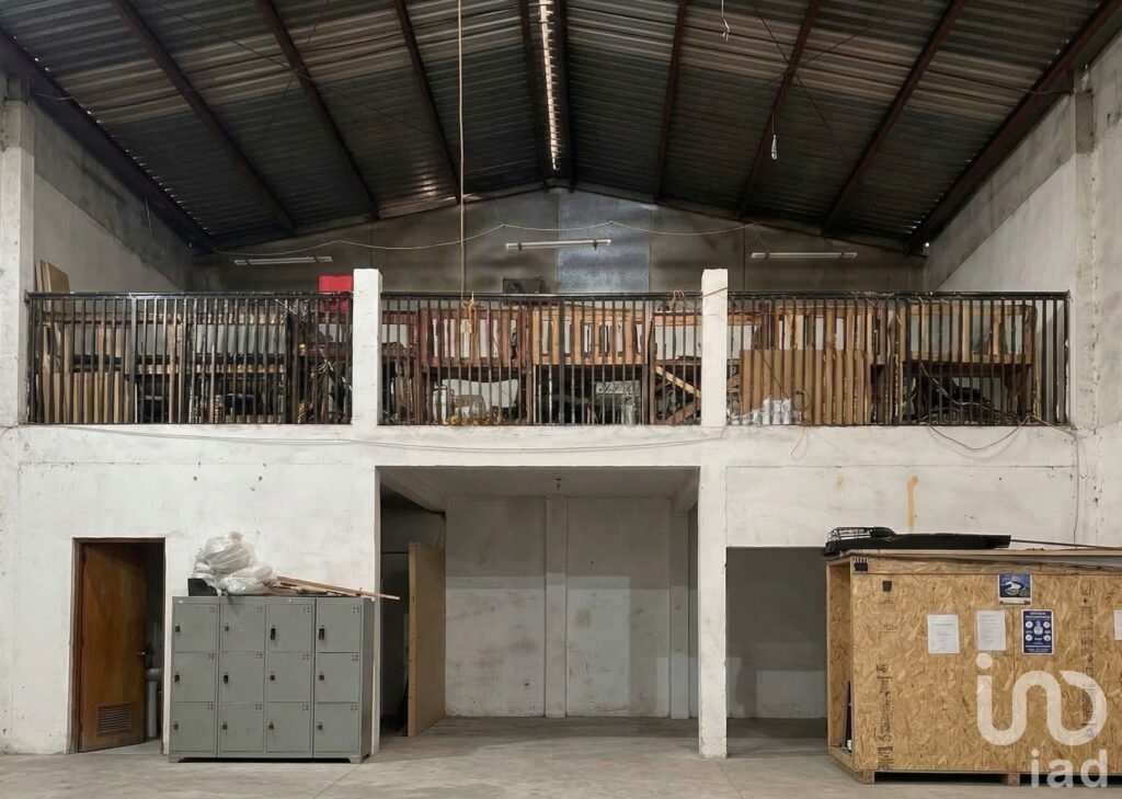 ¡Oportunidad! Terreno y/o Bodega doble altura o para vivienda.