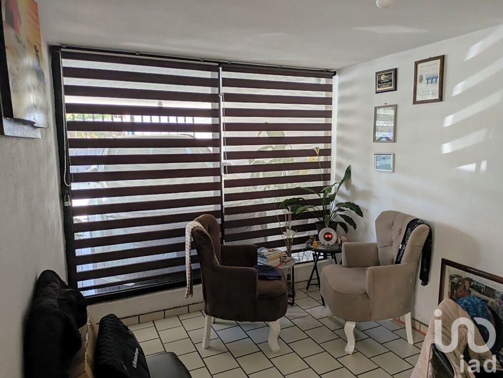 Casa Amplia en venta con departamento independiente en Ejidal Tres Puentes