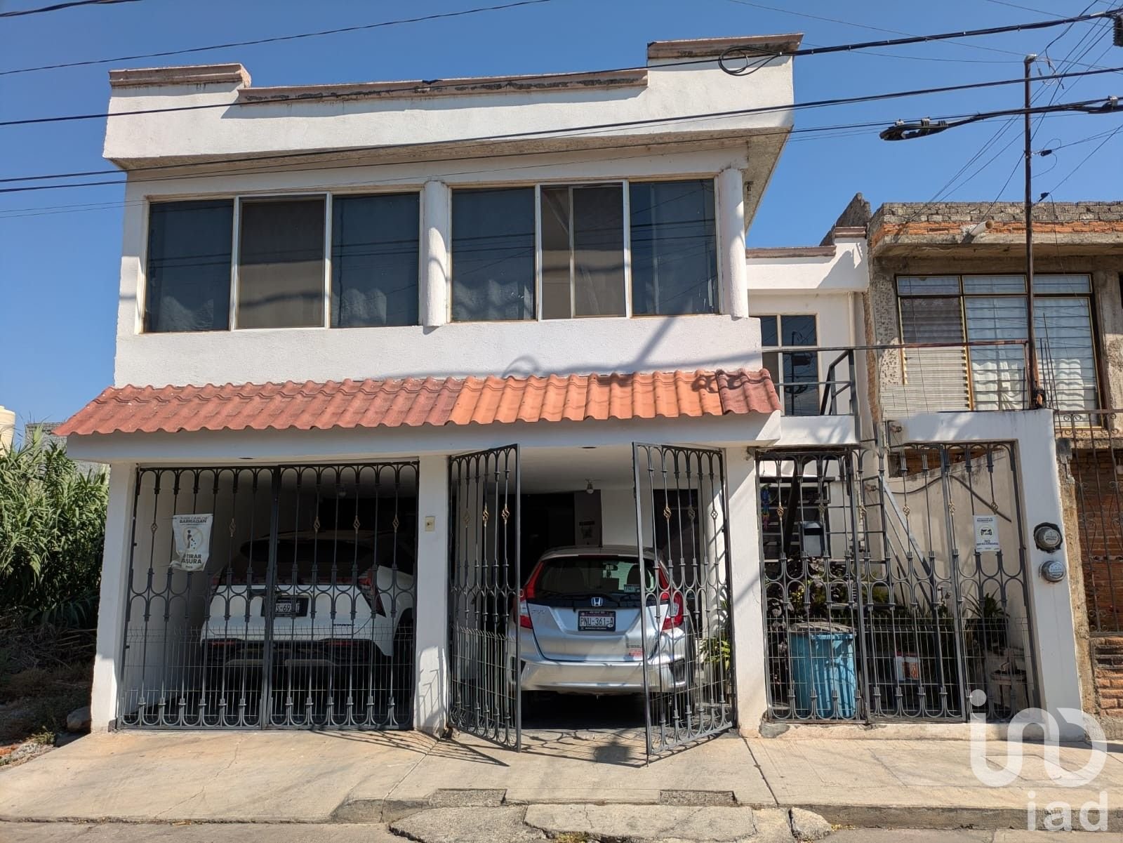 Casa Amplia en venta con departamento independiente en Ejidal Tres Puentes