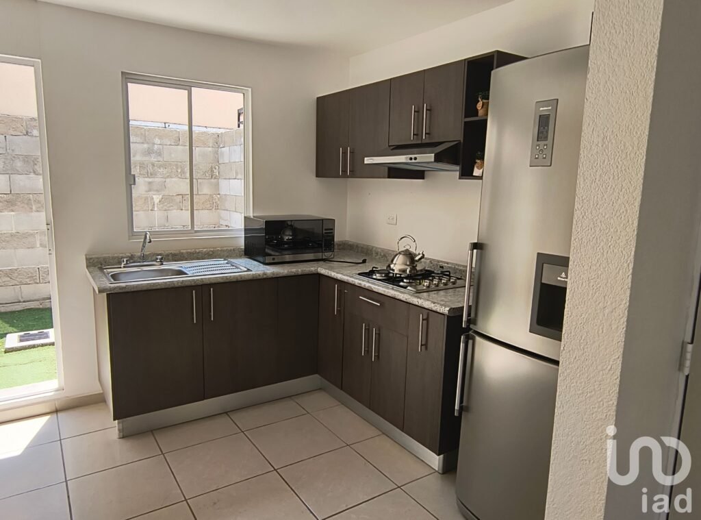 Casa en VENTA - 2 recámaras, ubicada en vialidad - Fraccionamiento PRIVADO