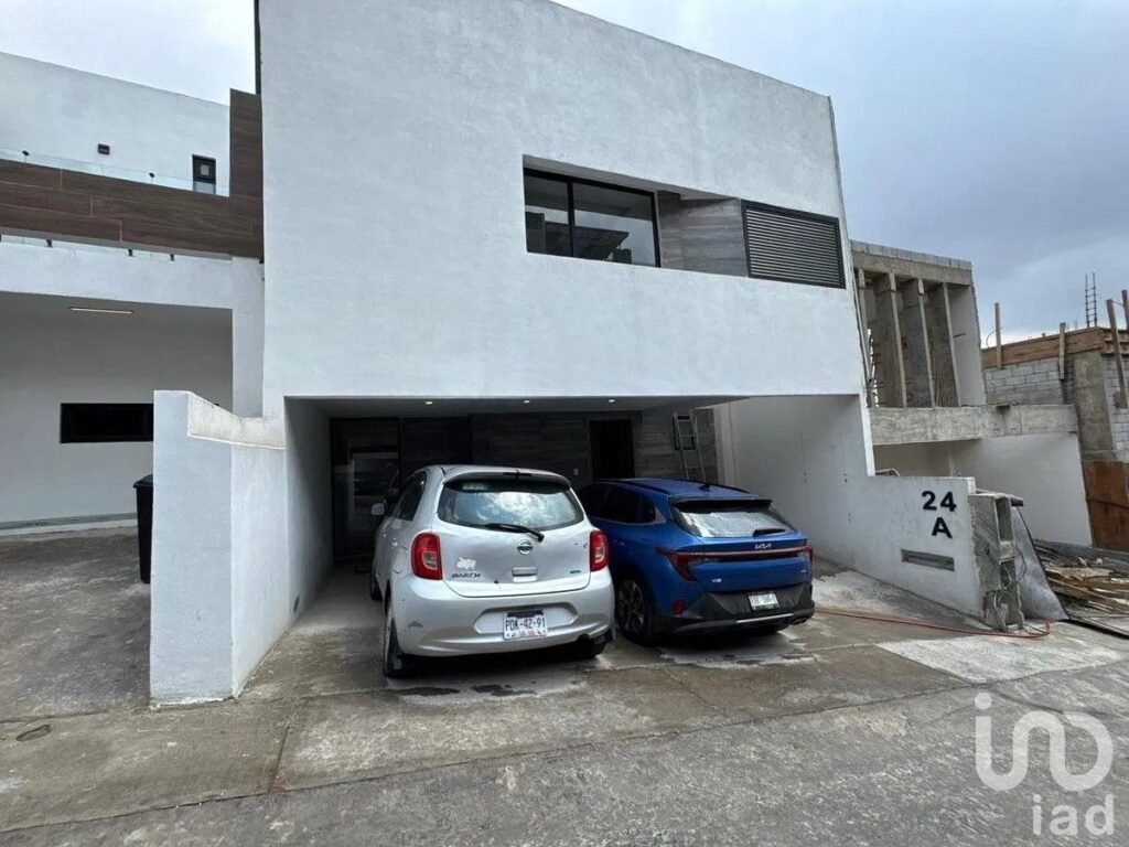 CASA LAGO EN FRACTUS LAGO ESMERALDA