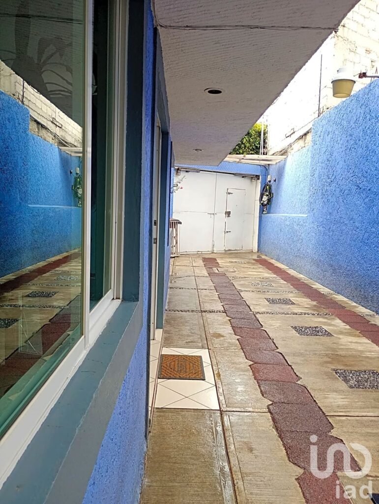 Venta de Casa en Lomas del Bosque.