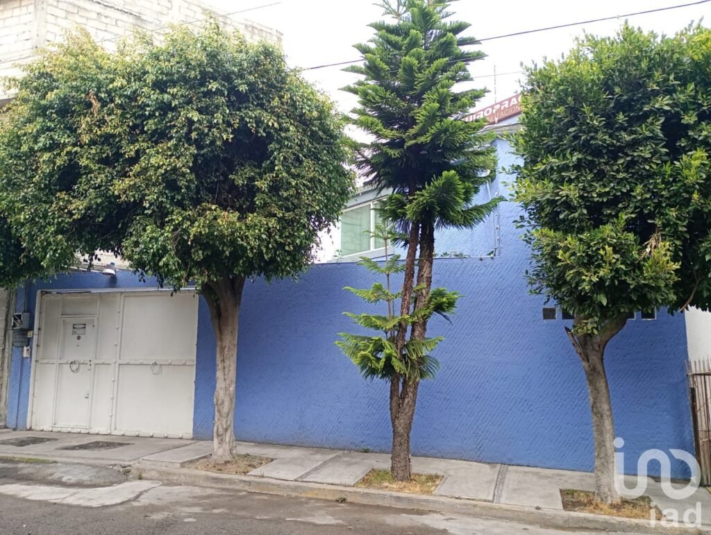 Venta de Casa en Lomas del Bosque.
