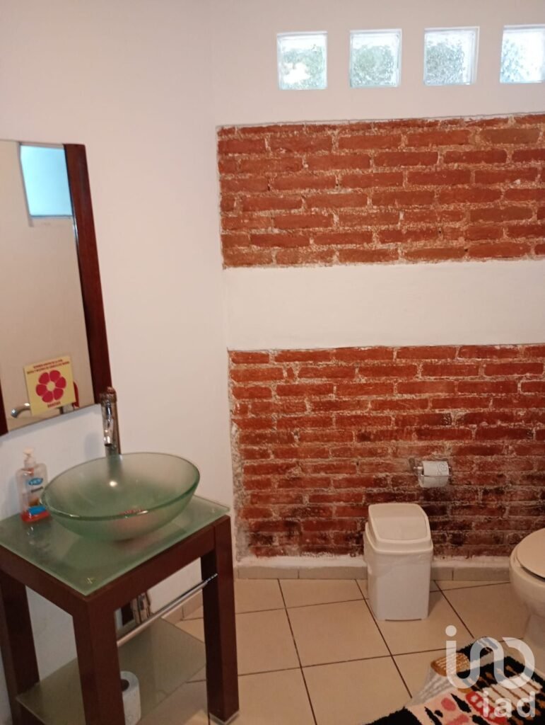 Venta de Casa en Lomas del Bosque.